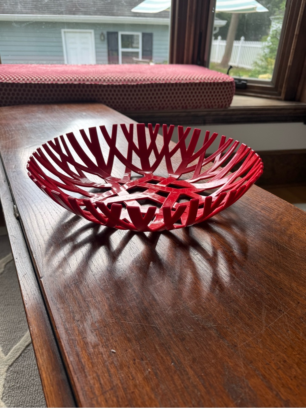 Modern Mueller Open Weave Red Decorative Bowl